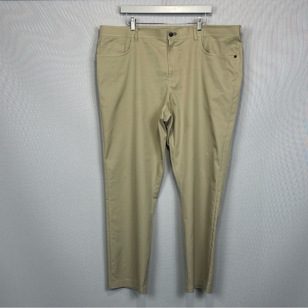 Public Rec Pants Men 42x32 Beige Dealmaker 5 Pocket Stretch Performance Workday